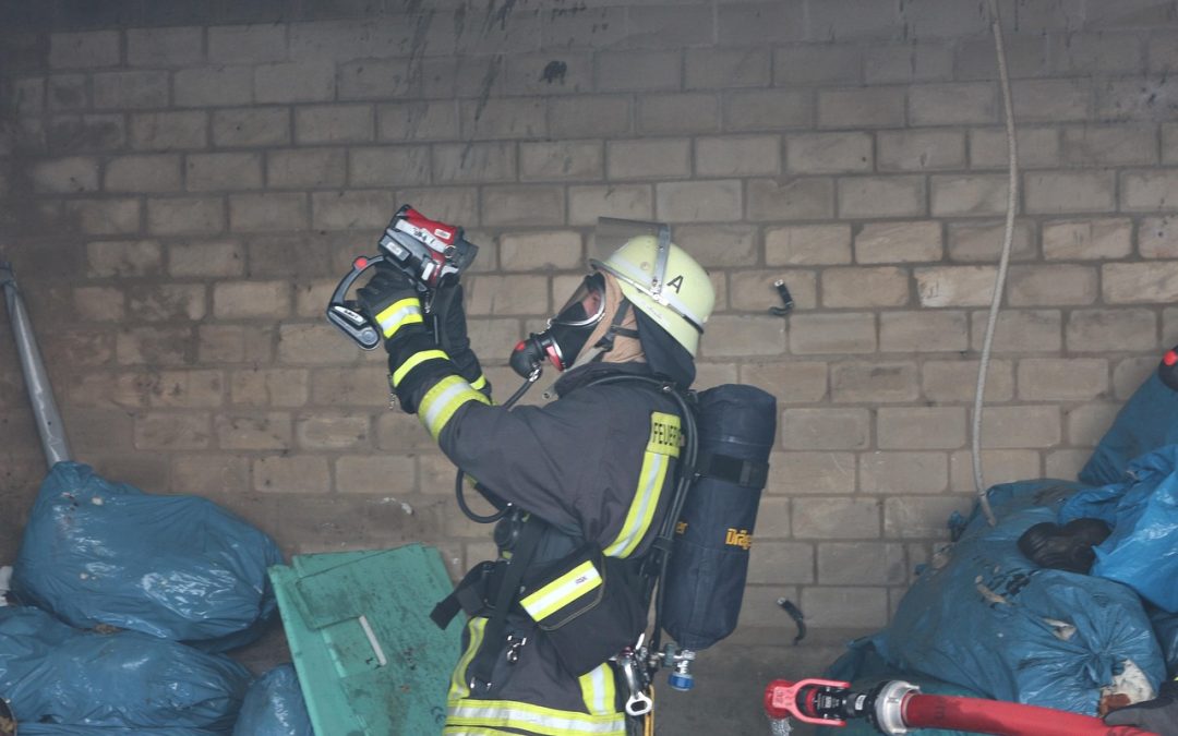 Dinas Damkar Majalengka Amankan Kebocoran di Kantor Camat